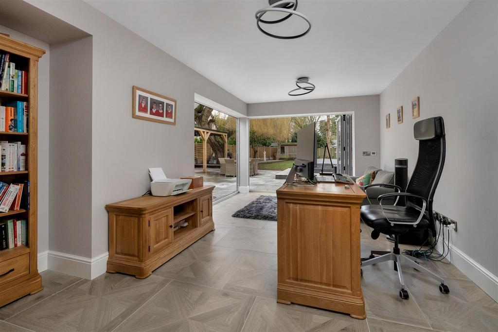 8a Hamilton Drive PH-55.jpg