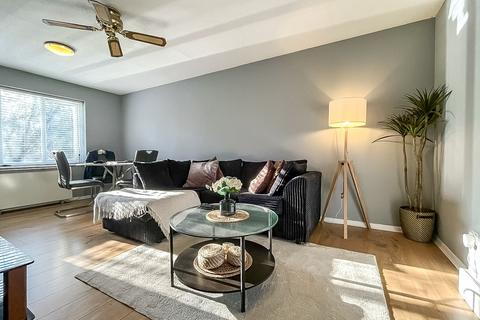 undefined, The Meadows, Essex CM21