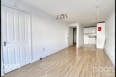 undefined, Cardiff Road, LUTON