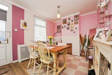 undefined, New Street, Gloucester, Gloucestershire, GL1