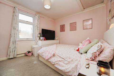 undefined, New Street, Gloucester, Gloucestershire, GL1