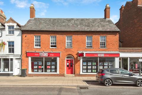1 bedroom flat for sale, Church Street, Biggleswade, Bedfordshire, SG18