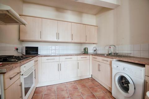 1 bedroom flat for sale, Church Street, Biggleswade, Bedfordshire, SG18