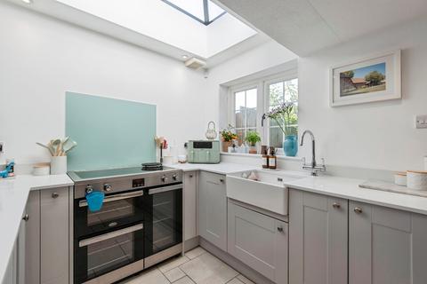 4 bedroom end of terrace house for sale, Chapel Street, Dunton, Biggleswade, Bedfordshire, SG18