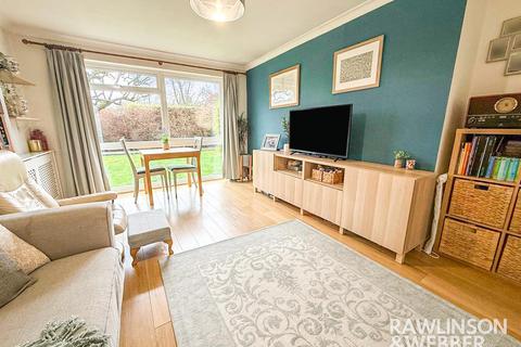 undefined, Warwick Gardens, Thames Ditton KT7