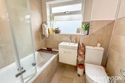 undefined, Warwick Gardens, Thames Ditton KT7