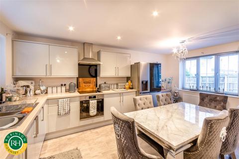 3 bedroom house for sale, Lime Tree Crescent, Rossington, Doncaster