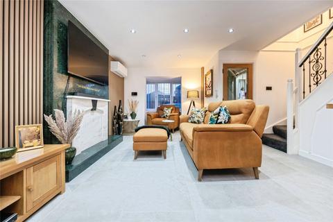 5 bedroom detached house for sale, Chaucer Drive, Biggleswade, Bedfordshire, SG18