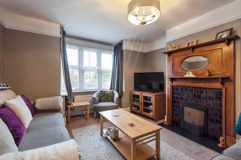 4 bedroom semi-detached house for sale, London Road, Biggleswade, Bedfordshire, SG18
