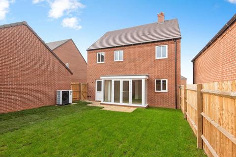 4 bedroom detached house for sale, Oak Grove, Cambridge Road, Dunton, SG18