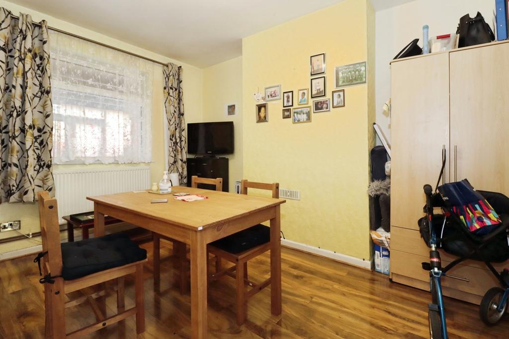 Pbox-IMG.jpg