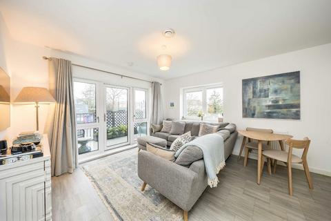 Springfield Drive, London SW17
