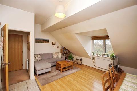 2 bedroom flat for sale, Summit Close, Kingswood, Bristol, BS15