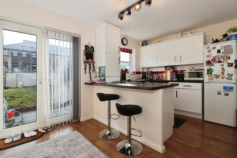 2 bedroom terraced house for sale, Staynes Crescent, Kingswood, Bristol, Gloucestershire, BS15