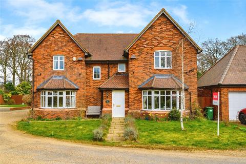 6 bedroom detached house for sale - Lancot Place, Dunstable, Bedfordshire, LU6