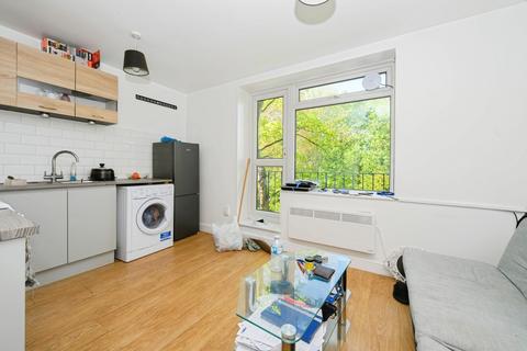 undefined, High Street South, Dunstable, Bedfordshire, LU6
