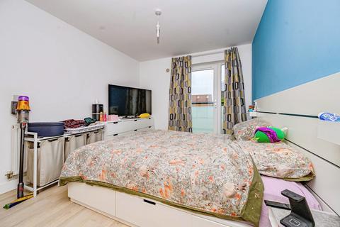 undefined, Vauxhall Way, Dunstable, Bedfordshire, LU6