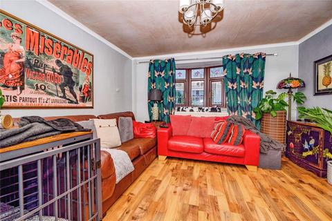 undefined, Russell Close, Kensworth, Dunstable, Bedfordshire, LU6