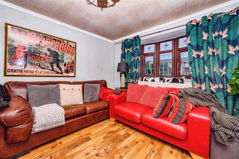undefined, Russell Close, Kensworth, Dunstable, Bedfordshire, LU6