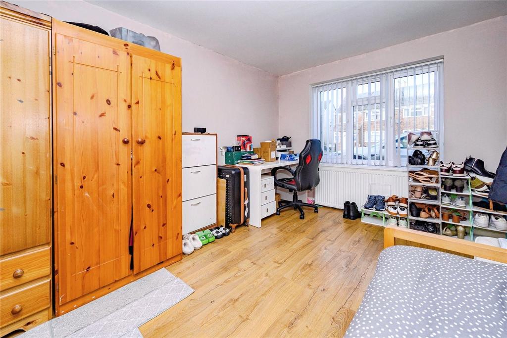 Reception Room/Bed 7