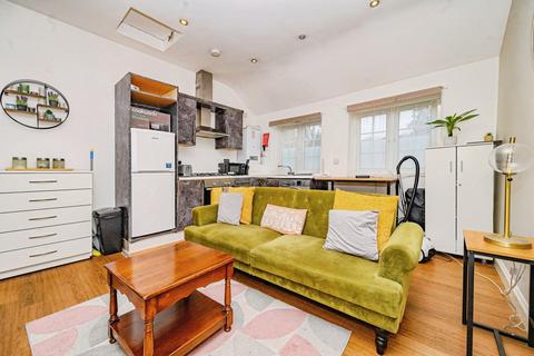 undefined, Ashton Road, Luton, LU1