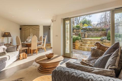 4 bedroom cottage for sale, Hawling, Cheltenham, GL54