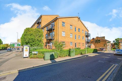 undefined, Holly Street, Luton, Bedfordshire, LU1