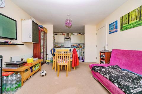 undefined, Holly Street, Luton, Bedfordshire, LU1