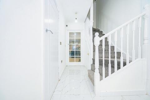 4 bedroom end of terrace house for sale, Dunraven Avenue, LUTON, Bedfordshire, LU1