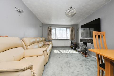 4 bedroom semi-detached house for sale, Devon Road, LUTON, Bedfordshire, LU2