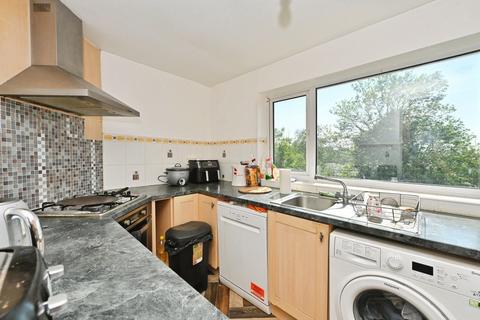 4 bedroom semi-detached house for sale, Devon Road, LUTON, Bedfordshire, LU2