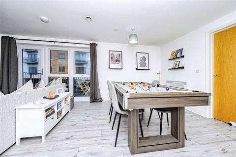 undefined, Cypress Road, Luton, Bedfordshire, LU1