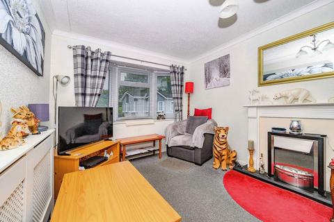 undefined, Collins Wood, Residential Park, Caddington, Luton, LU1
