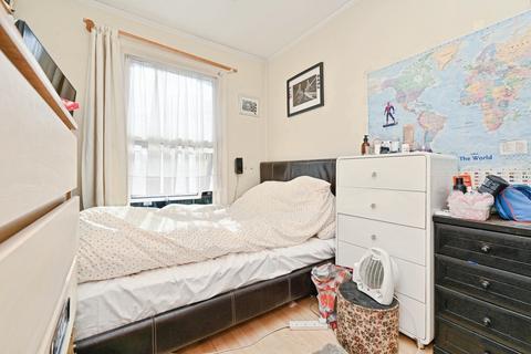 4 bedroom terraced house for sale, Ashton Road, Luton, Bedfordshire, LU1