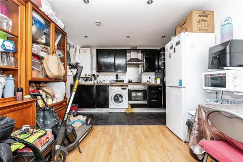 undefined, Cardiff Road, Luton, Bedfordshire, LU1