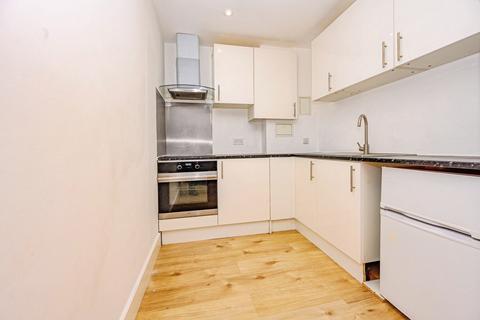 undefined, Midland Road, Luton, Bedfordshire, LU2