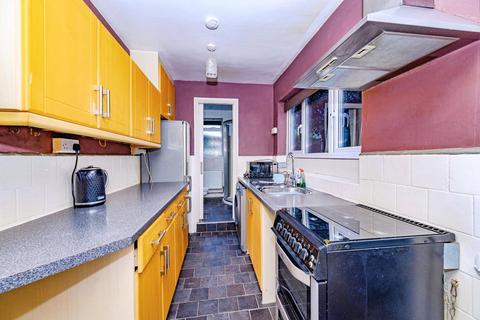 2 bedroom terraced house for sale, Butlin Road, Luton, Bedfordshire, LU1