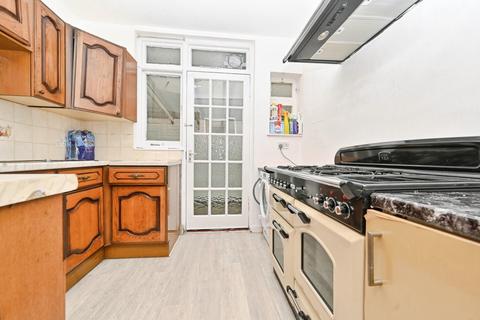 undefined, Welbury Avenue, LUTON, Bedfordshire, LU3