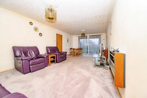 4 bedroom detached house for sale, Wellgate Road, Luton, Bedfordshire, LU4