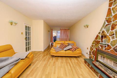3 bedroom detached house for sale, Sundon Park Road, Luton, Bedfordshire, LU3