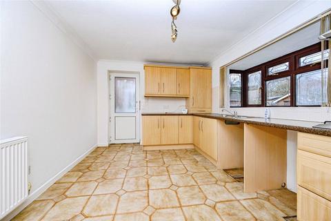 undefined, Almond Close, Luton, Bedfordshire, LU3