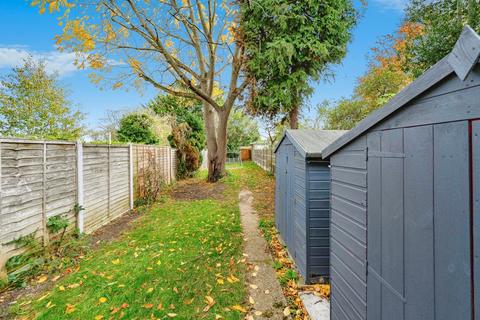 undefined, Gardenia Avenue, Luton, Bedfordshire, LU3