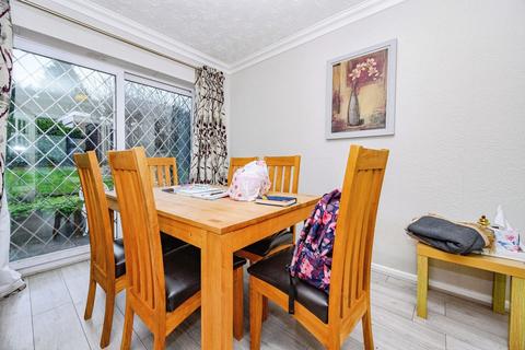 3 bedroom detached house for sale, High Street, Luton, Bedfordshire, LU4