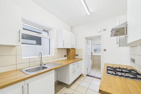 3 bedroom terraced house to rent, Cyprus Road, Portsmouth, PO2