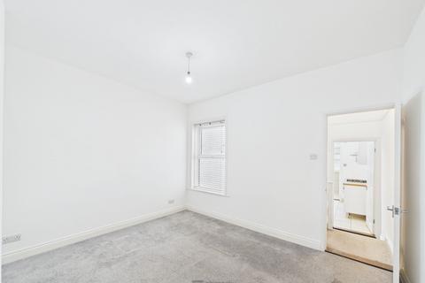 3 bedroom terraced house to rent, Cyprus Road, Portsmouth, PO2