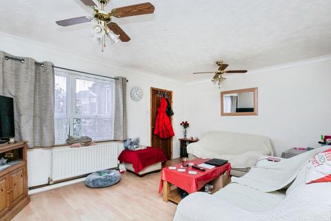 4 bedroom detached house for sale, Holmewood, Furzton, Milton Keynes, Buckinghamshire, MK4