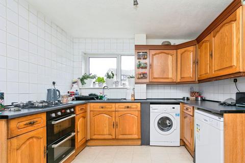 4 bedroom detached house for sale, Holmewood, Furzton, Milton Keynes, Buckinghamshire, MK4