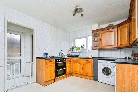 4 bedroom detached house for sale, Holmewood, Furzton, Milton Keynes, Buckinghamshire, MK4