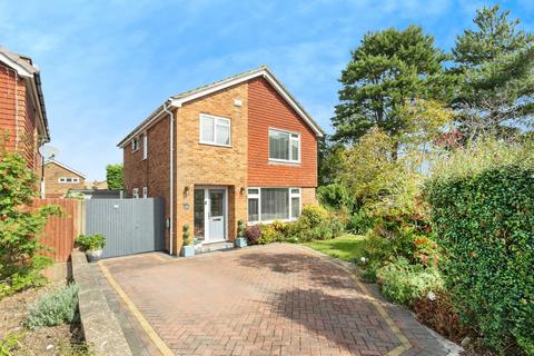 4 bedroom detached house for sale, Tiffany Close, MILTON KEYNES, Buckinghamshire, MK2