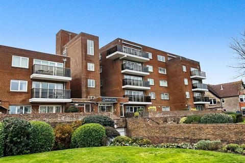 undefined, Grand Avenue, Worthing BN11